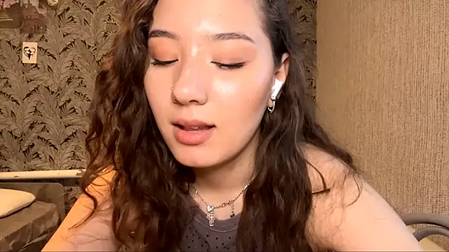 Sakuravice online show from September 18, 11:09 am