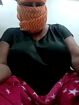 Rakhi sawant143 online show from March 3, 3:34 am