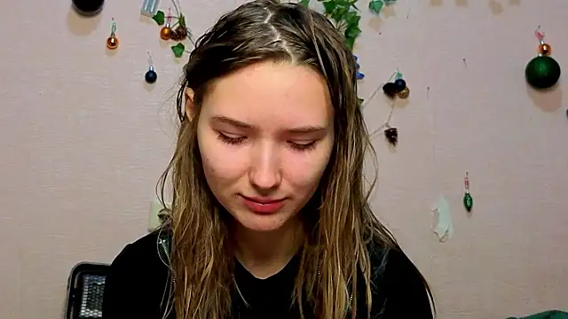  kikiclark   online show from February 6, 8:56 pm