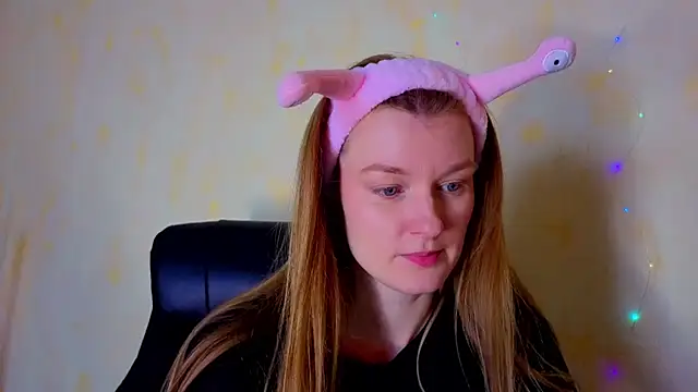 MysticVenus  online show from April 7, 2:41 pm