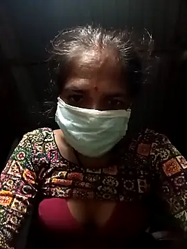 Snapshot of Hot-honi chatting on October 2, 10:04 pm Hot-honi online show from October 2, 10:04 pm