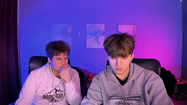 travis wolf  online show from February 5, 9:56 am