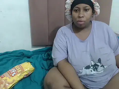 Snapshot of Chubby_Queenx255 chatting on October 23, 4:51 am Chubby Queenx255 online show from October 23, 4:51 am