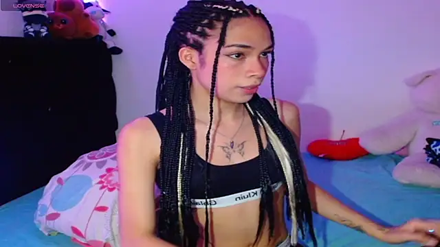 NathaliaPaz  online show from May 10, 11:01 am