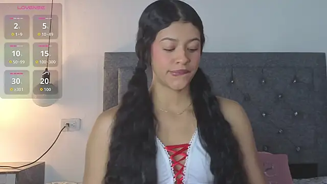 emma blake  online show from October 5, 5:12 am