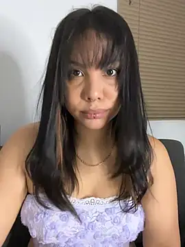 P A U L I N A  online show from April 17, 3:08 am