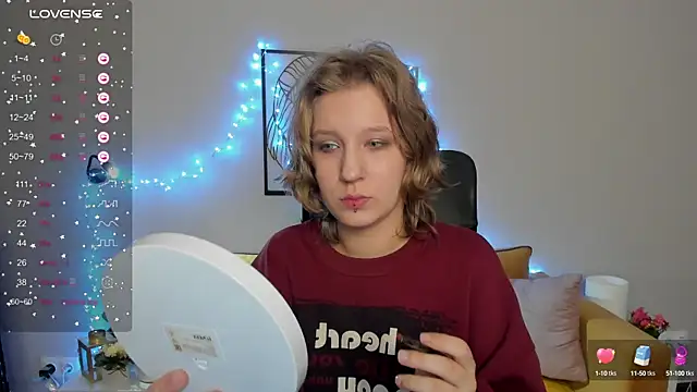 Hailey Foxy online show from October 4, 8:53 am