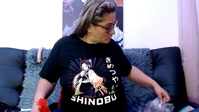 LAHILA COOPERR online show from November 26, 1:01 pm