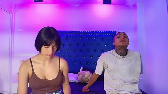 Damian and roxanne online show from April 1, 1:41 pm