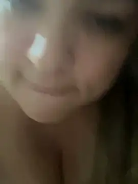 Snapshot of bruna438 chatting on October 23, 1:17 pm bruna438 online show from October 23, 1:17 pm