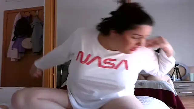 Cuquita83 online show from March 15, 10:39 am