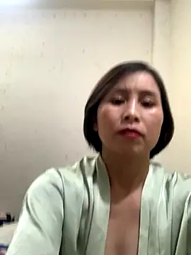 Snapshot of Hello_Linchii chatting on September 17, 6:50 pm Hello Linchii online show from September 17, 6:50 pm