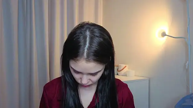 slyshypie online show from December 5, 1:34 pm