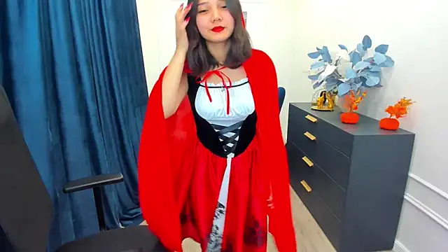 Snapshot of ElliVensda chatting on October 16, 7:49 pm ElliVensda online show from October 16, 7:49 pm