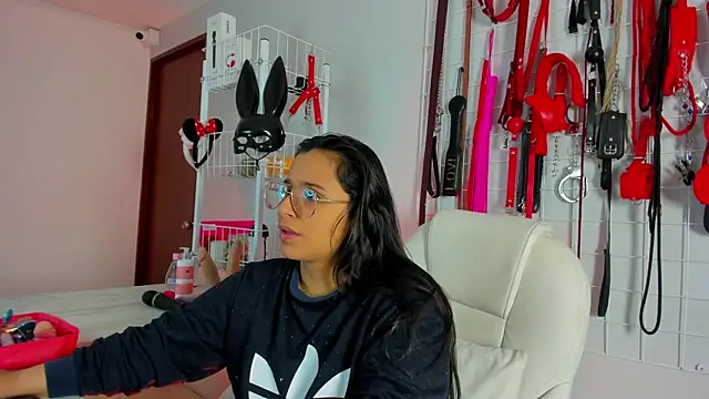  adahara queen online show from November 19, 3:50 am