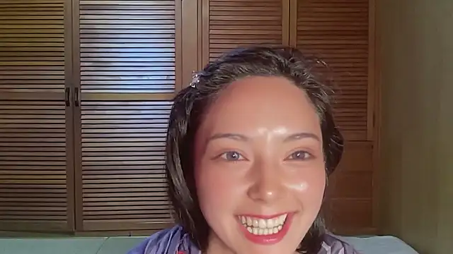 Snapshot of ena8888 chatting on October 14, 2:14 am ena8888 online show from October 14, 2:14 am