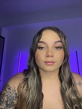 Snapshot of AnnyLopezzz_ chatting on October 23, 5:24 am AnnyLopezzz online show from October 23, 5:24 am