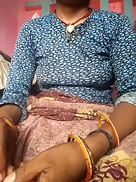 Idhika Handoo online show from June 27, 7:09 am