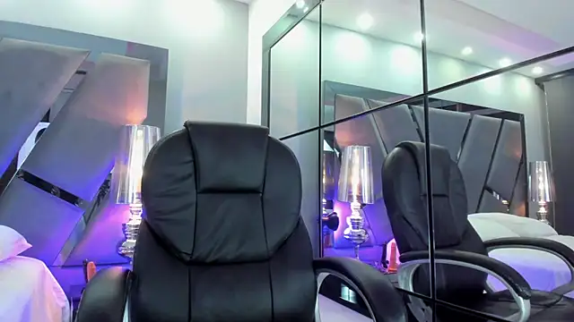 Abril monroe  online show from October 8, 3:55 am