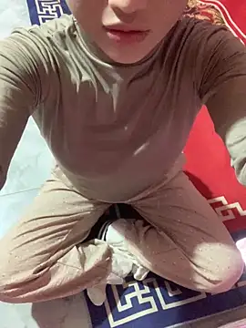 Tieuvi 18 online show from November 26, 12:44 am