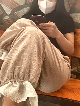 Tieuvi 18 online show from November 17, 12:44 am