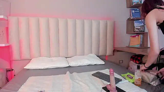 Maraia Ford online show from September 10, 8:31 pm