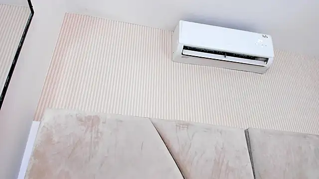 Victoriia Queen online show from November 9, 9:22 pm