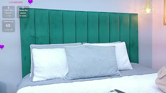 Ashley Evans22 online show from April 16, 7:57 pm