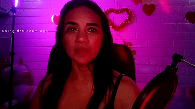 MiiaVelasquez online show from February 12, 4:58 am