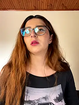 CoraVibes online show from September 30, 8:13 pm