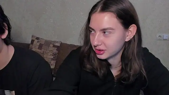 muuur fam online show from October 17, 6:00 pm