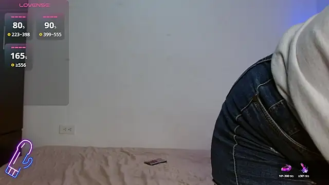 Kayla21  online show from February 20, 1:01 pm