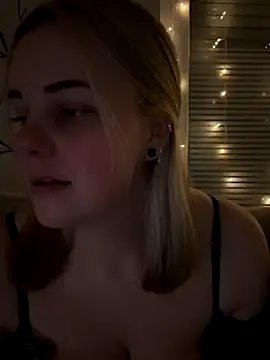 ItsLxsa online show from November 29, 11:31 pm