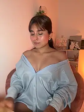  Sophia 111 online show from September 29, 9:20 pm