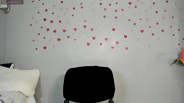 SophieW1 online show from April 15, 3:34 pm