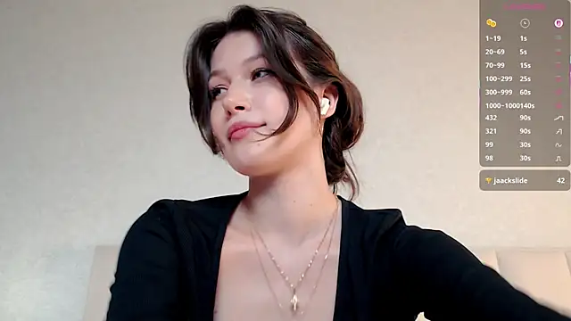 lustessence online show from November 17, 10:10 pm