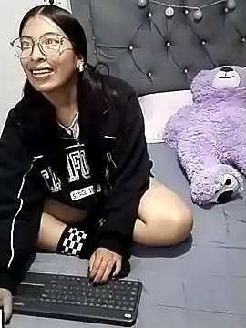 Megan Darcy online show from March 4, 6:09 am