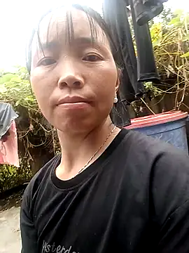 Snapshot of hera-00 chatting on September 12, 5:52 am hera-00 online show from September 12, 5:52 am