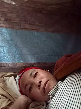 me-cute online show from November 20, 9:21 am