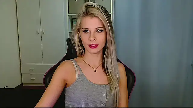 KristineGlow online show from February 16, 9:03 pm