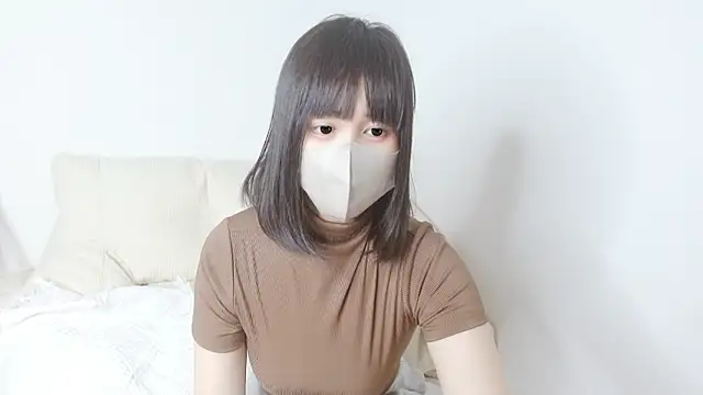 Snapshot of Zinzin_chan chatting on October 23, 6:19 am Zinzin chan online show from October 23, 6:19 am