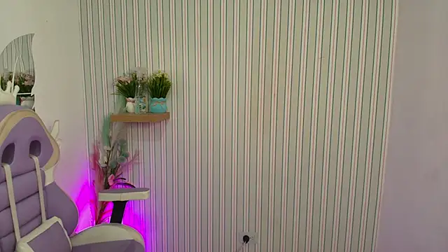 kataleya  18 online show from March 9, 7:50 pm