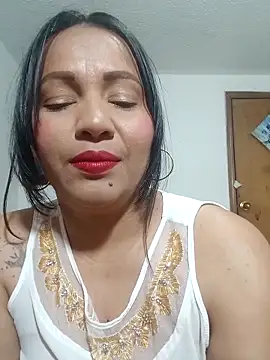 agatha sluttylatina online show from April 16, 2:01 am