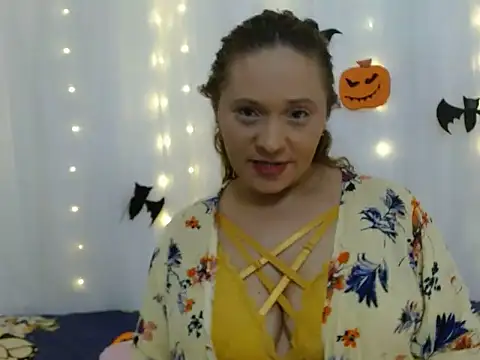 Snapshot of NoraParkeer chatting on October 14, 7:16 pm NoraParkeer online show from October 14, 7:16 pm