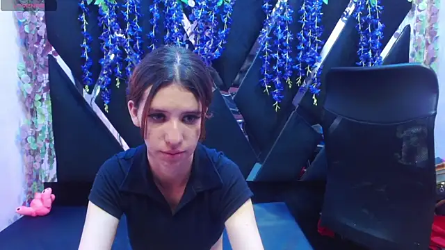 Gigi Glase online show from September 16, 9:34 pm