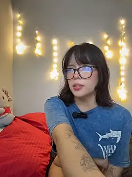 aliciia 23 online show from November 30, 3:32 am