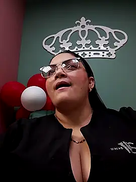 tiffany Johnson1 online show from September 12, 10:28 pm