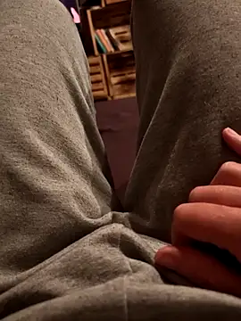 Horny mummy online show from April 18, 7:18 pm