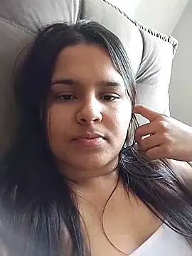 lauramartins7 online show from October 17, 3:15 pm