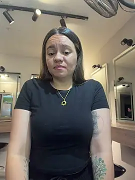 Sky Junne online show from April 16, 5:01 pm